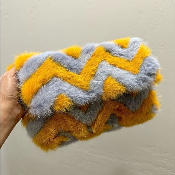 Real Mink Fur Colorblock Herringbone Pattern Handmade Slouchy Bag/Crossbody - Picture 7 of 16